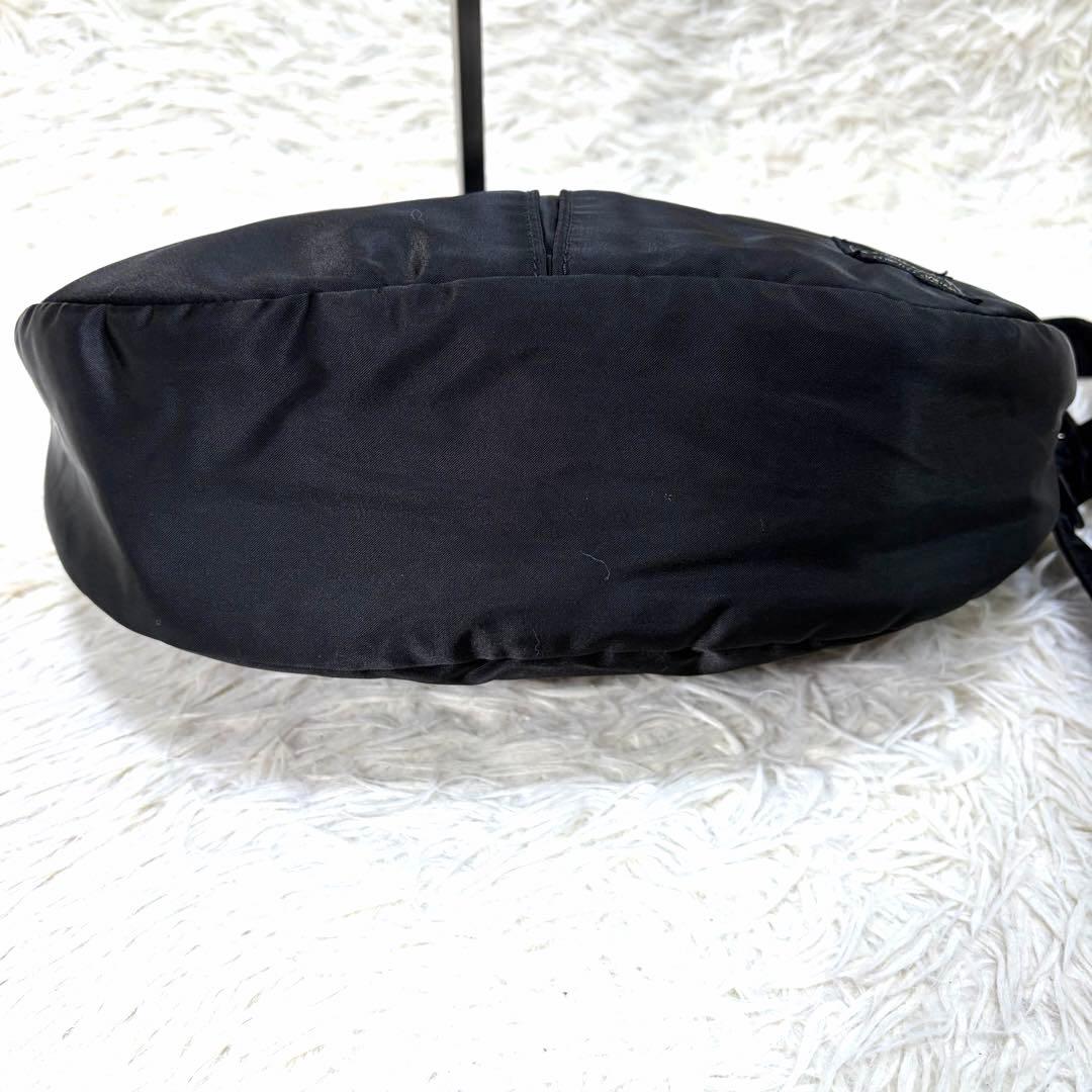 【美品】PORTER タンカー ハーフムーン 三日月 ショルダーバッグ ブラック