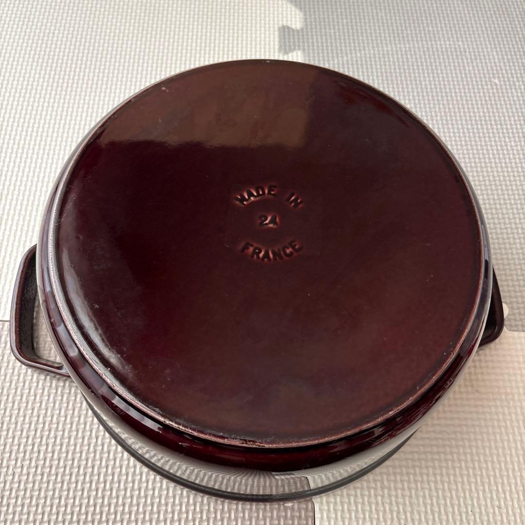 STAUB ストウブ ラウンド ココット 24cm オーベルジン ナス　箱あり