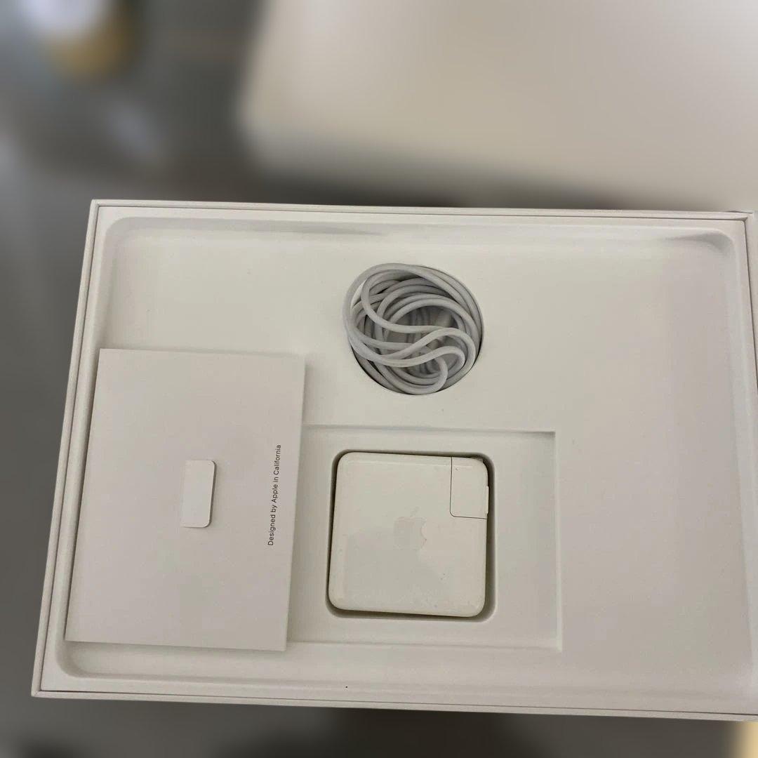 MacBook Pro 13.3インチ 16GB 128GB