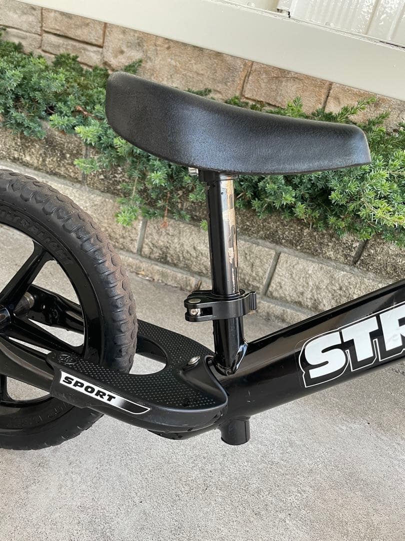 ストライダー　STRIDER　ブラック