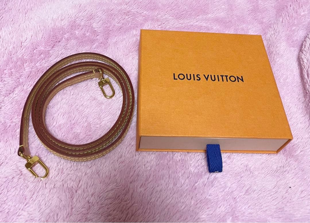 Louis Vuitton ストラップ ヌメ革 レザー ゴールド金具 箱付き