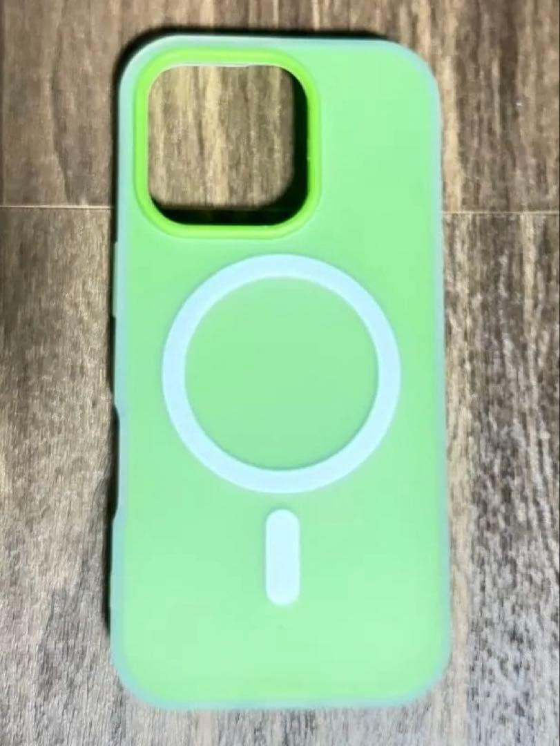 カイ【美品】iPhone16Pro 1TB デザートチタニウ