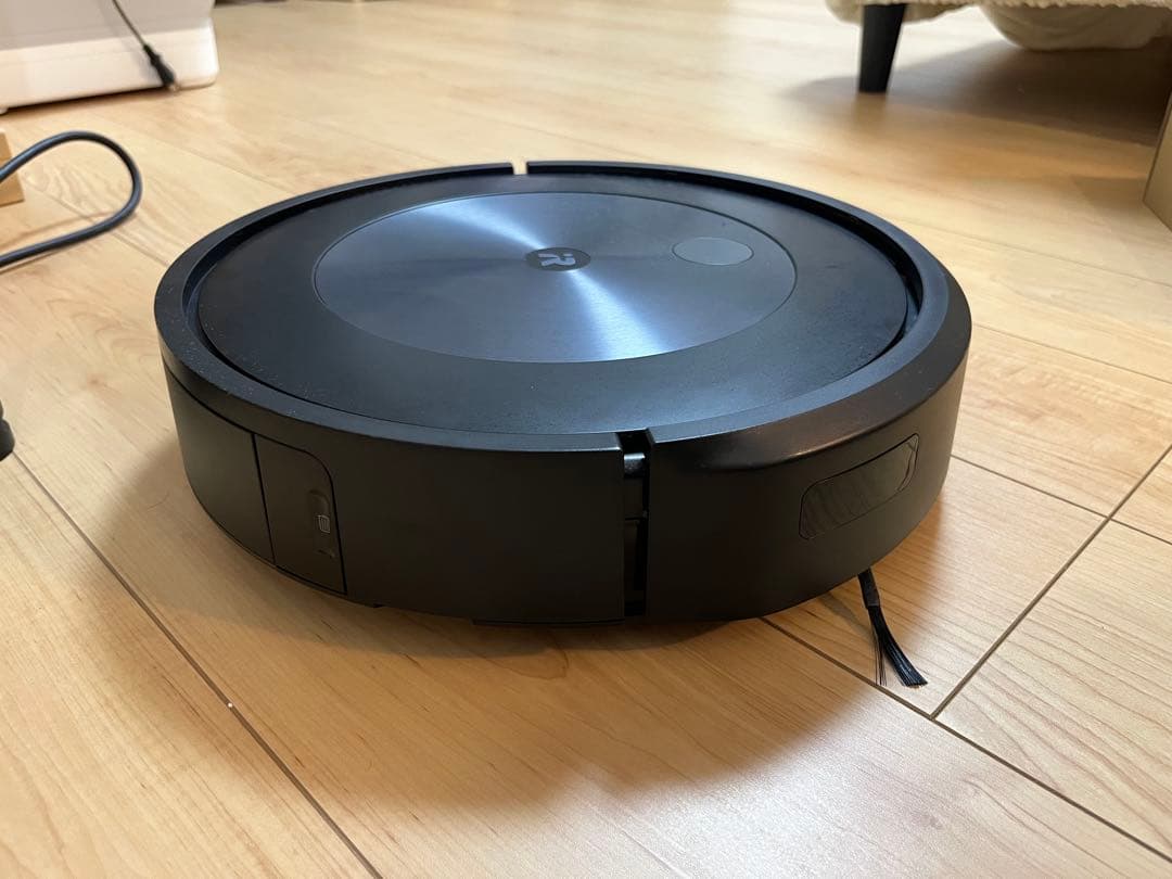 【値下げしました】iRobot Roomba ルンバ j7＋　ロボット掃除機