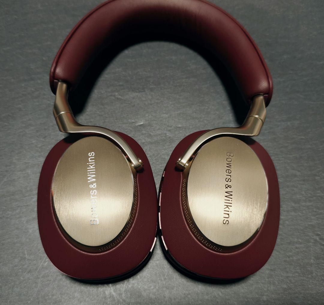 Bowers & Wilkins Px8 バーガンディレッド