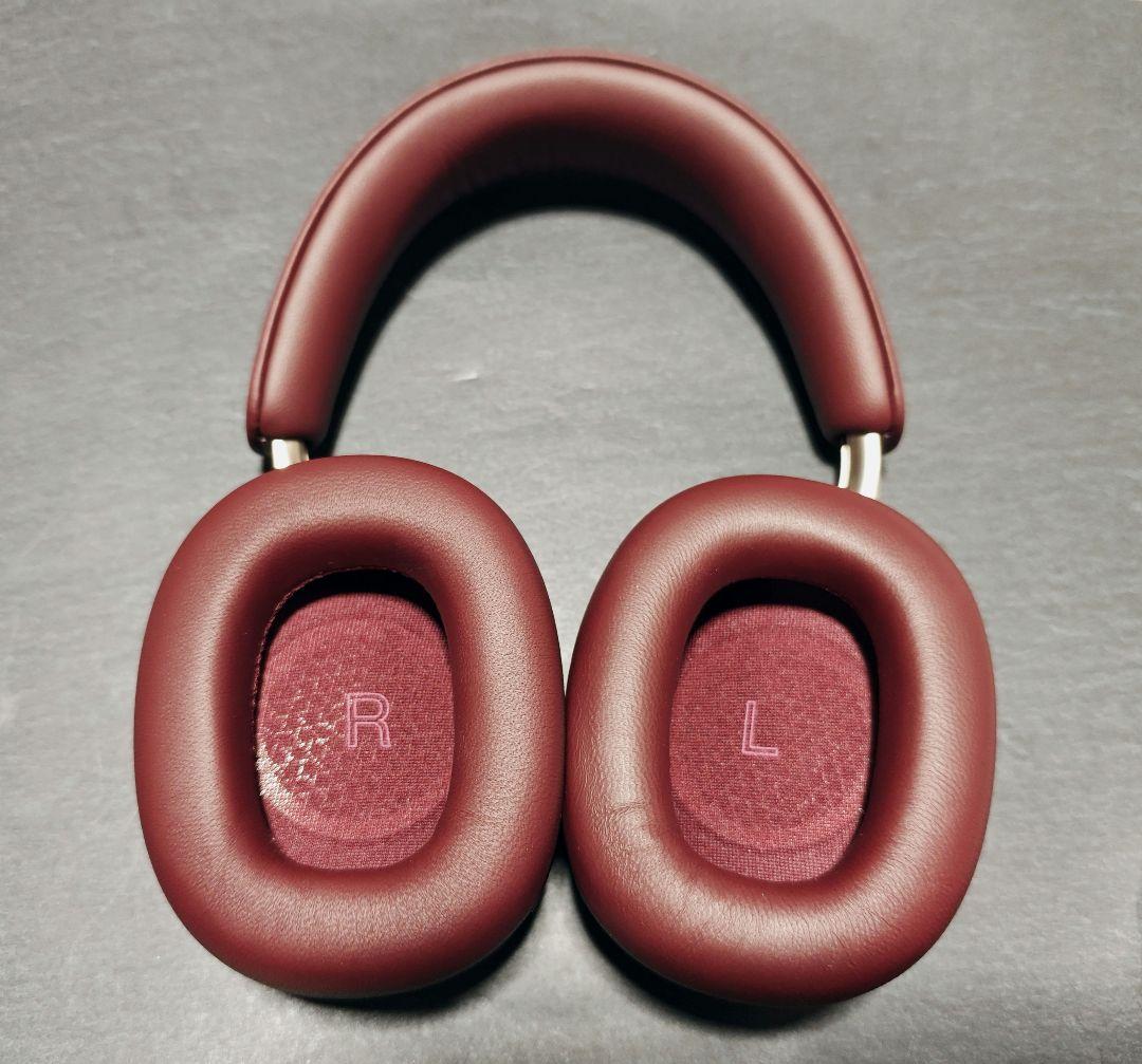 Bowers & Wilkins Px8 バーガンディレッド