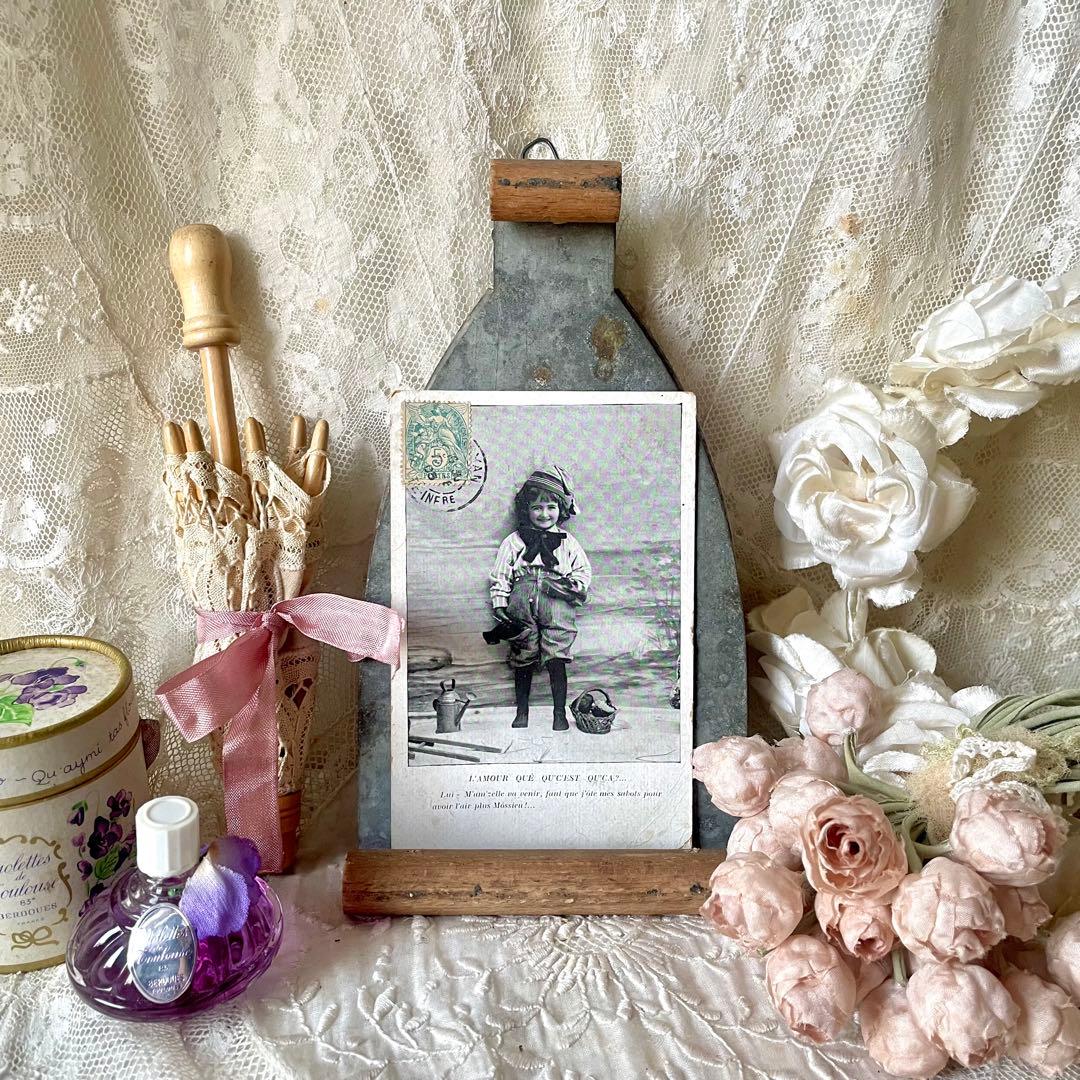 木と金属のアイロン台　北欧ヴィンテージ　アンティーク　フォトスタンド　フレーム