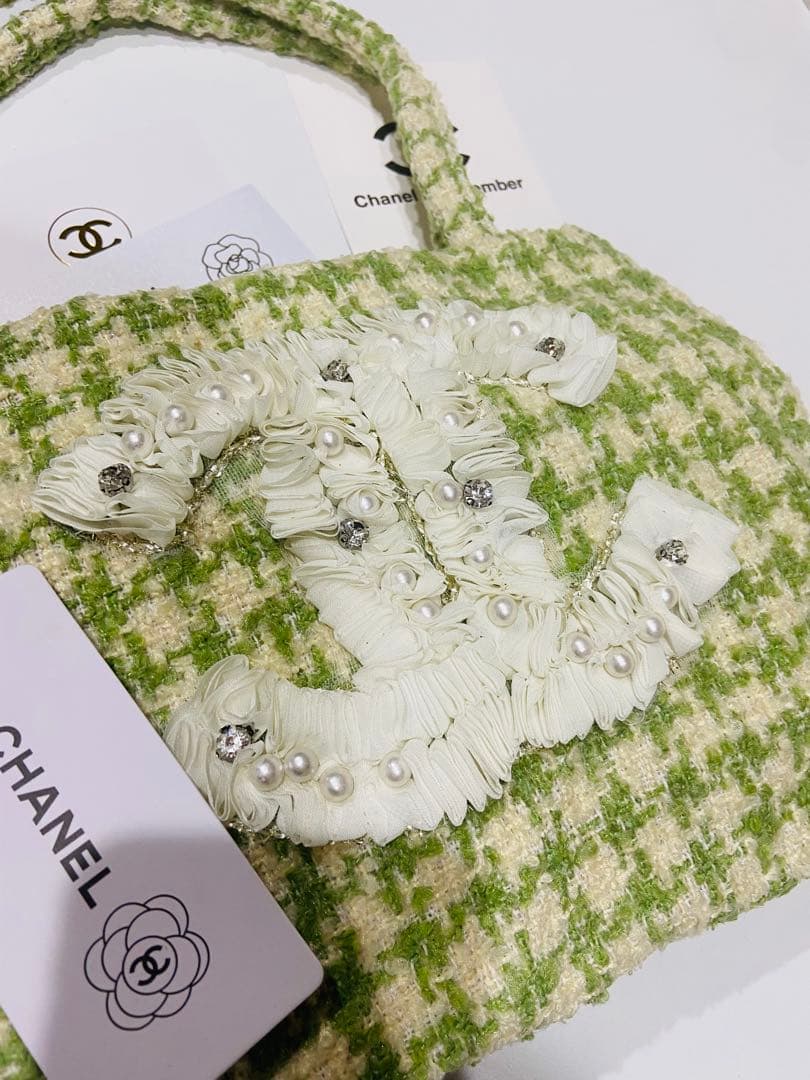 バッグ　フリル　トートバッグ ハンドバッグ　グリーン