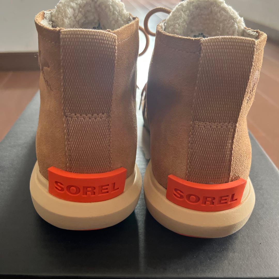 SOREL 防水ムートンブーツ ベージュ