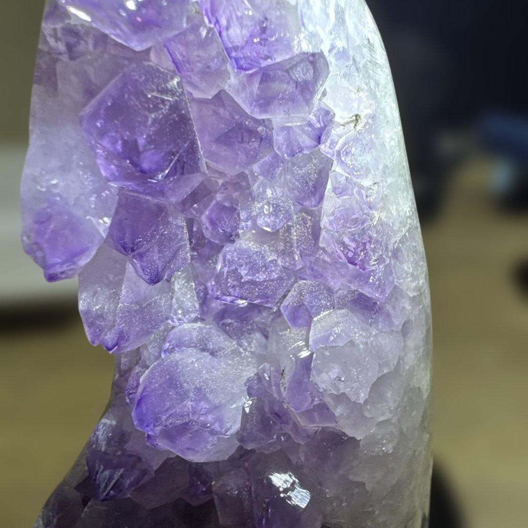 高品質　アメジスト　原石　クラスター　約1.2kg 台座付