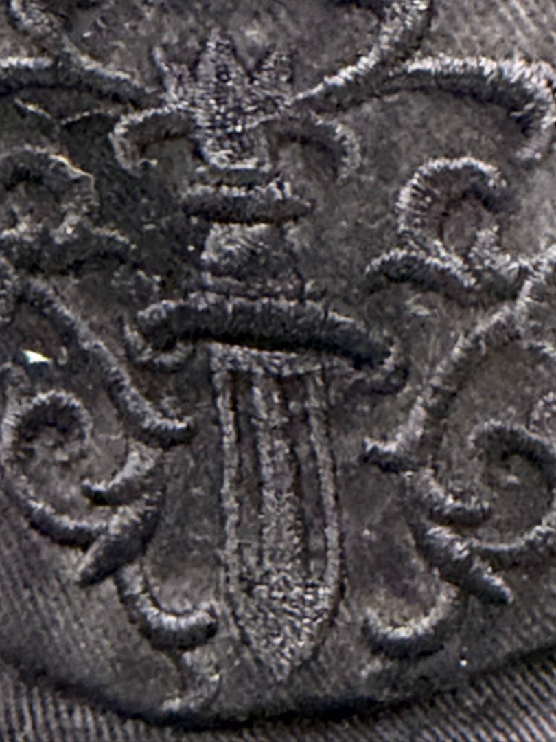 K*n様 クロムハーツ　黒の刺繍ベースボールキャップ