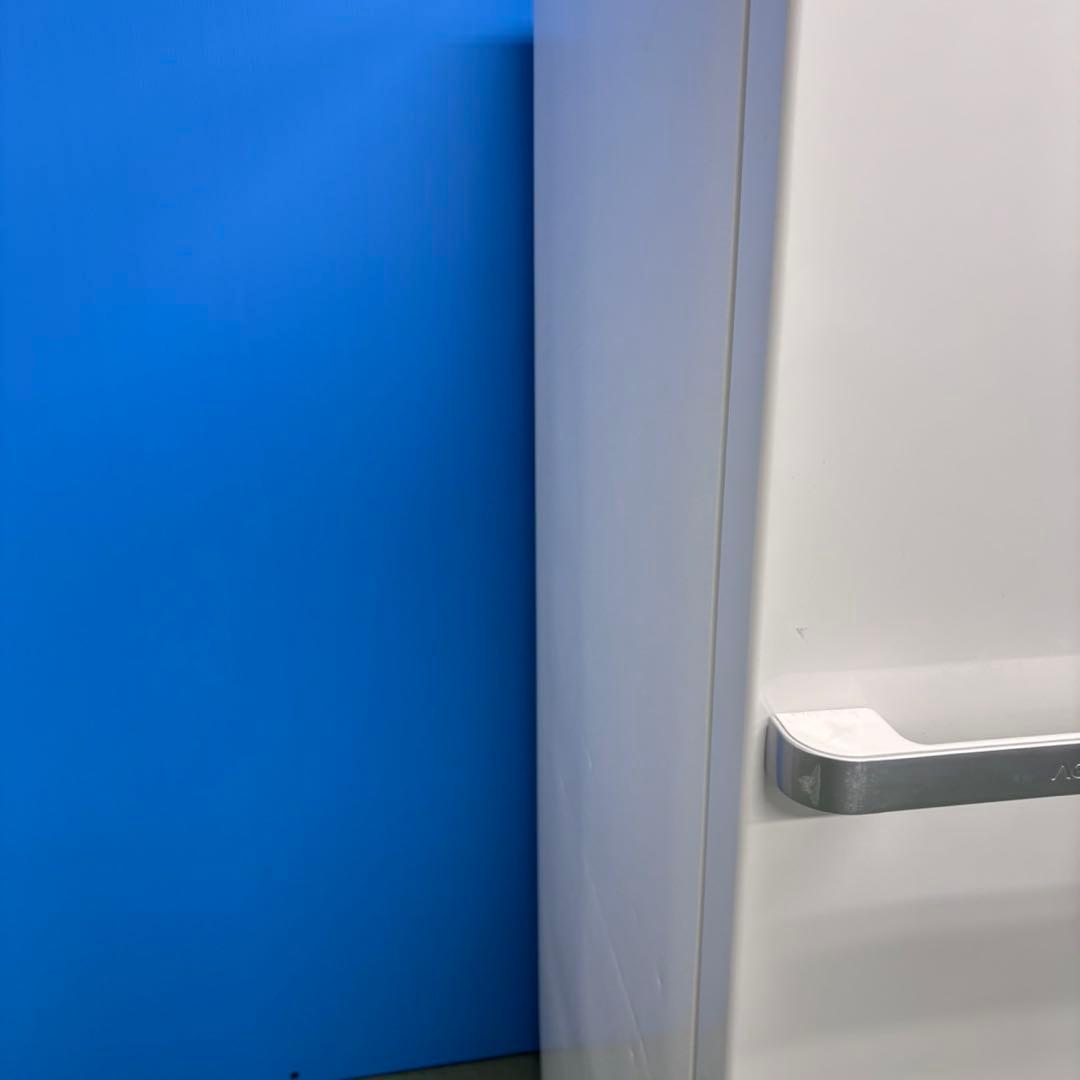 590 関東配送　冷蔵庫　大型　小型　一人暮らし　200L〜300L 極美品