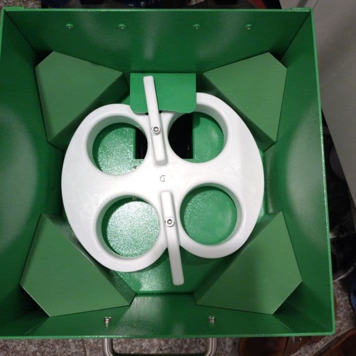 チャッピー　テニスボール自動球出し機