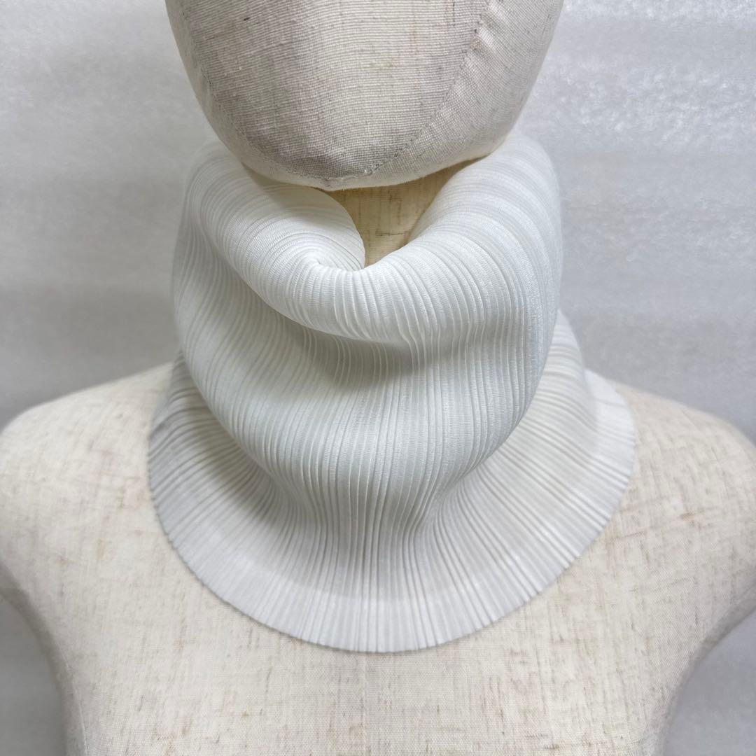 【美品】pleats please ネックウォーマー　スヌード　ホワイト