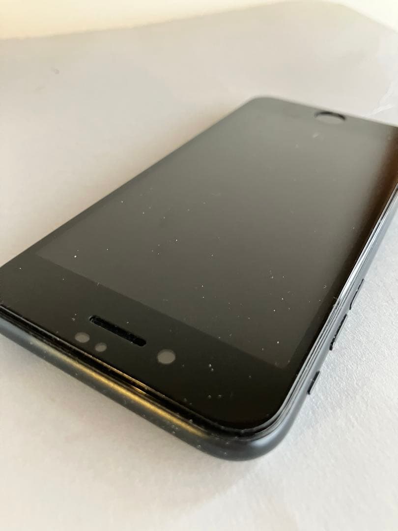 【中古・箱付き】Apple iPhone SE3 64GB スペースグレー 本体