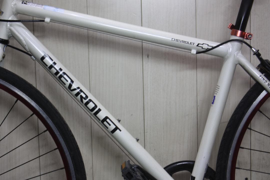 Chevrolet 700C アルミ シマノ6速 430mm クロスバイク