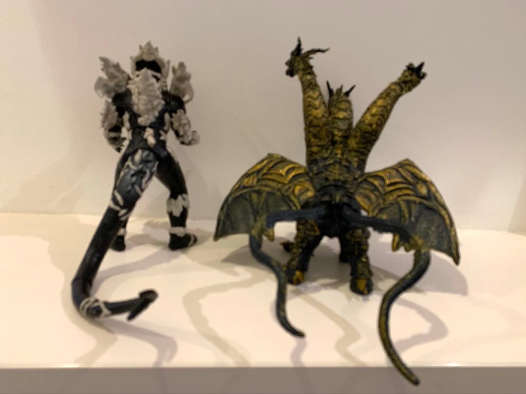 バンダイ旧ムービーモンスターシリーズ 2004モンスターX・カイザーギドラ現状品