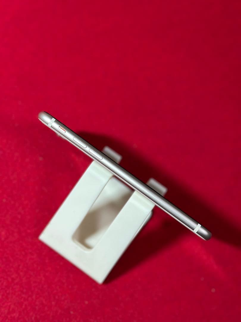 【4809】iPhone SE3第3世代スターライト 256GB simフリー