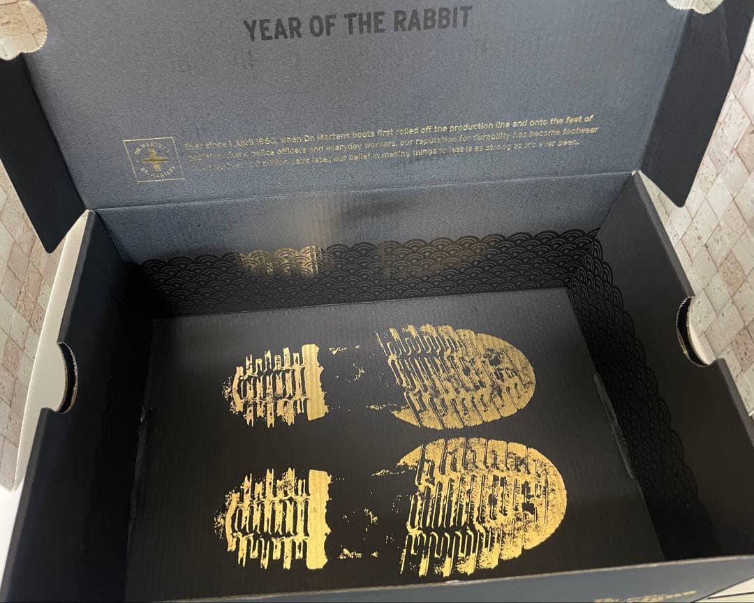 ドクターマーチン 卯年 兎 8ホールブーツ UK4