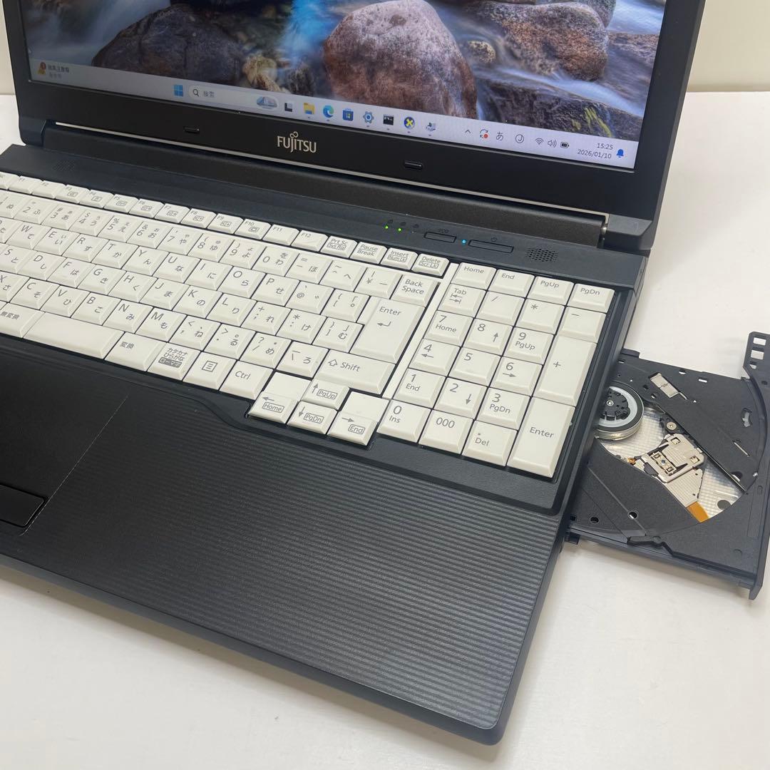 #765 富士通 Lifebook A748/TX i5-8250U 8GB