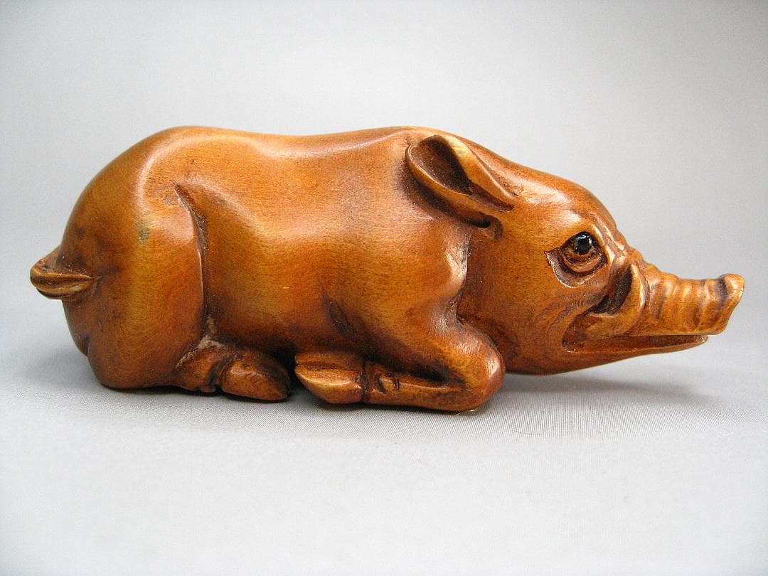 #帝室技芸員 #石川光明 #猪 #根付 #いのしし #イノシシ #木彫 #レトロ