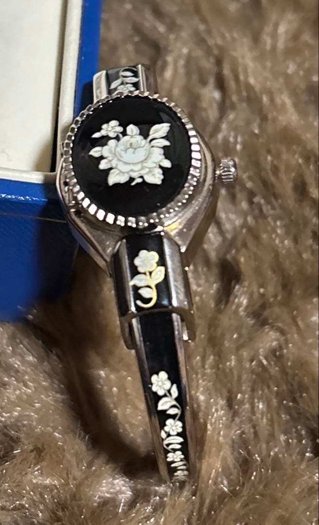 アンドレ ムッシュ (Andre Mouche) ブレスレット時計　ペンダント