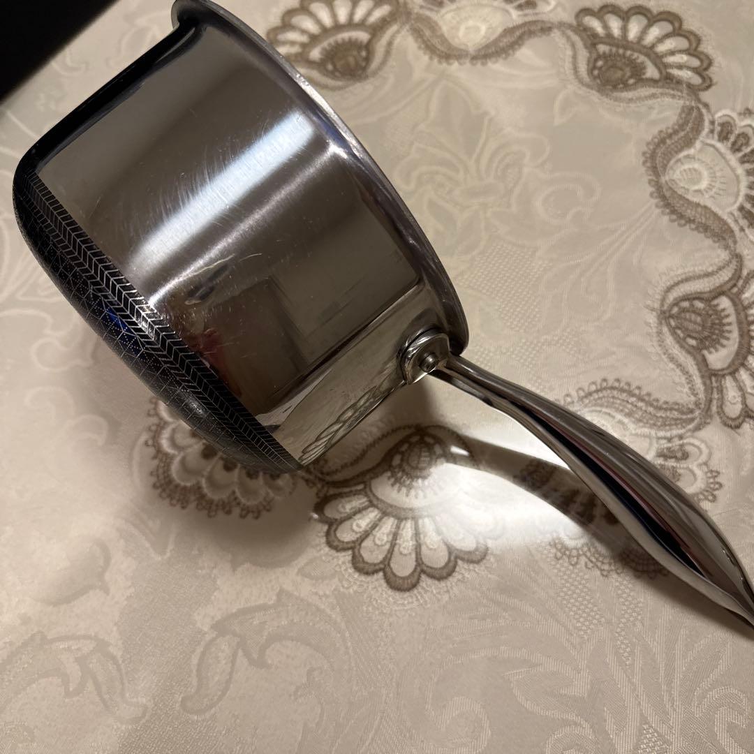 ❣️モン❣️ヘックスクラッド片手鍋(14センチ)