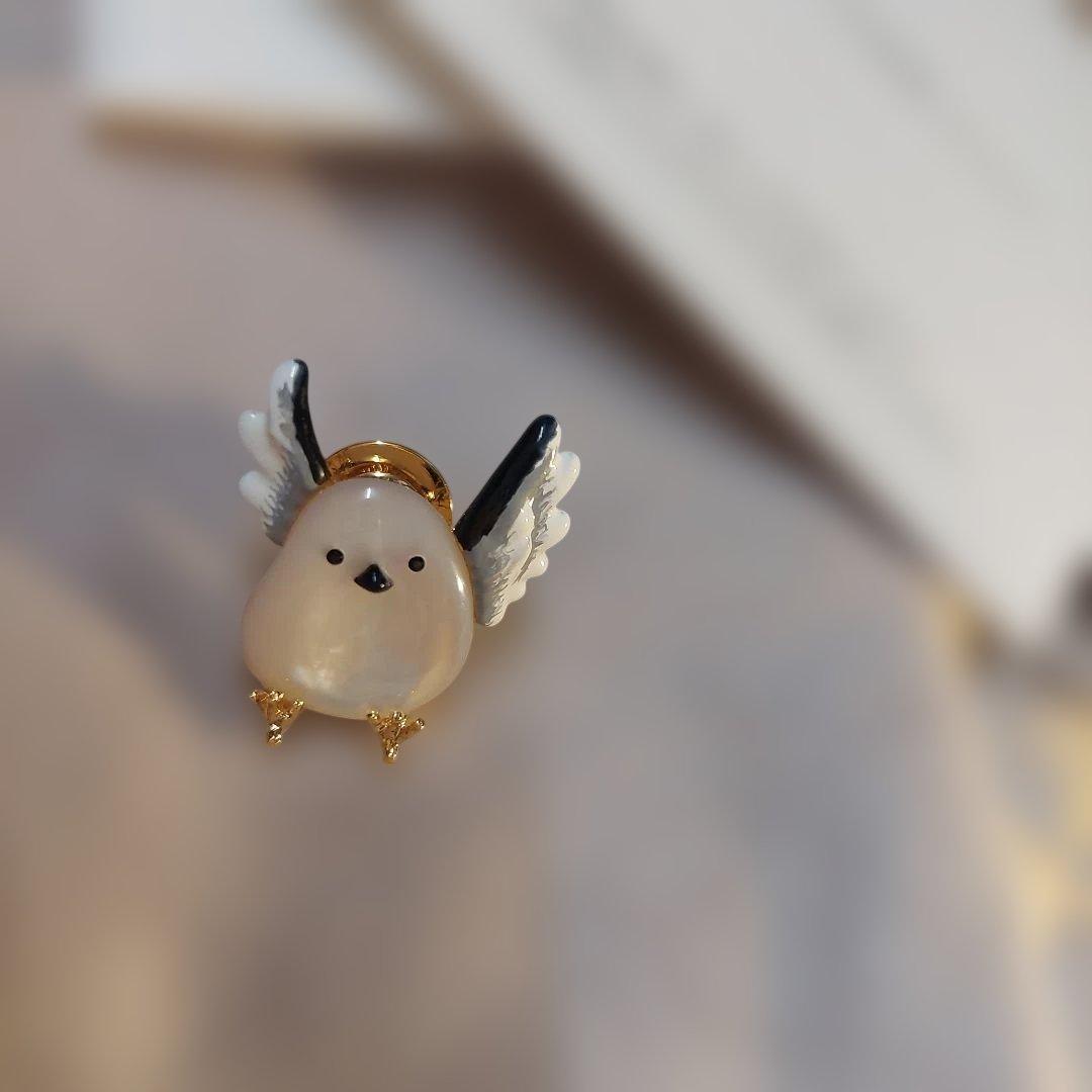 新品　STORY掲載　ヴァンドームブティック　シマエナガ　ピンブローチ