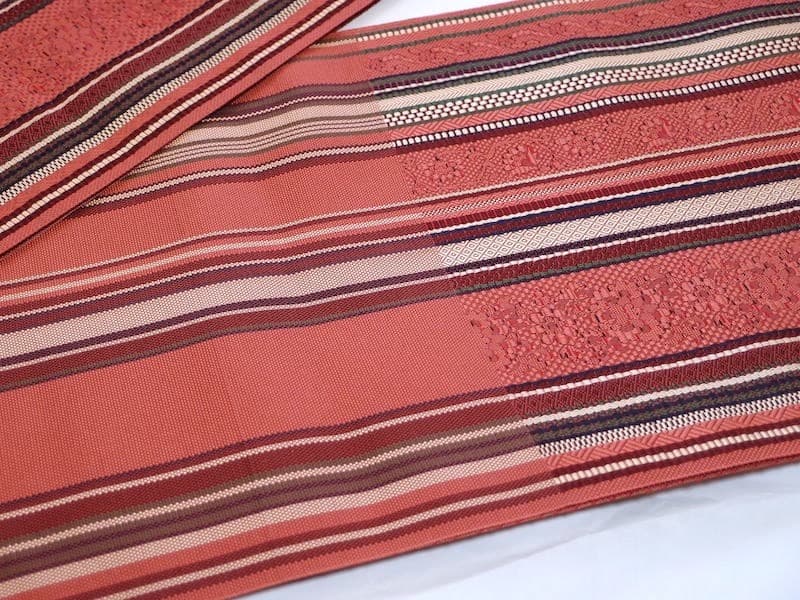 織りの八寸名古屋帯（縦縞に花文）正絹美品