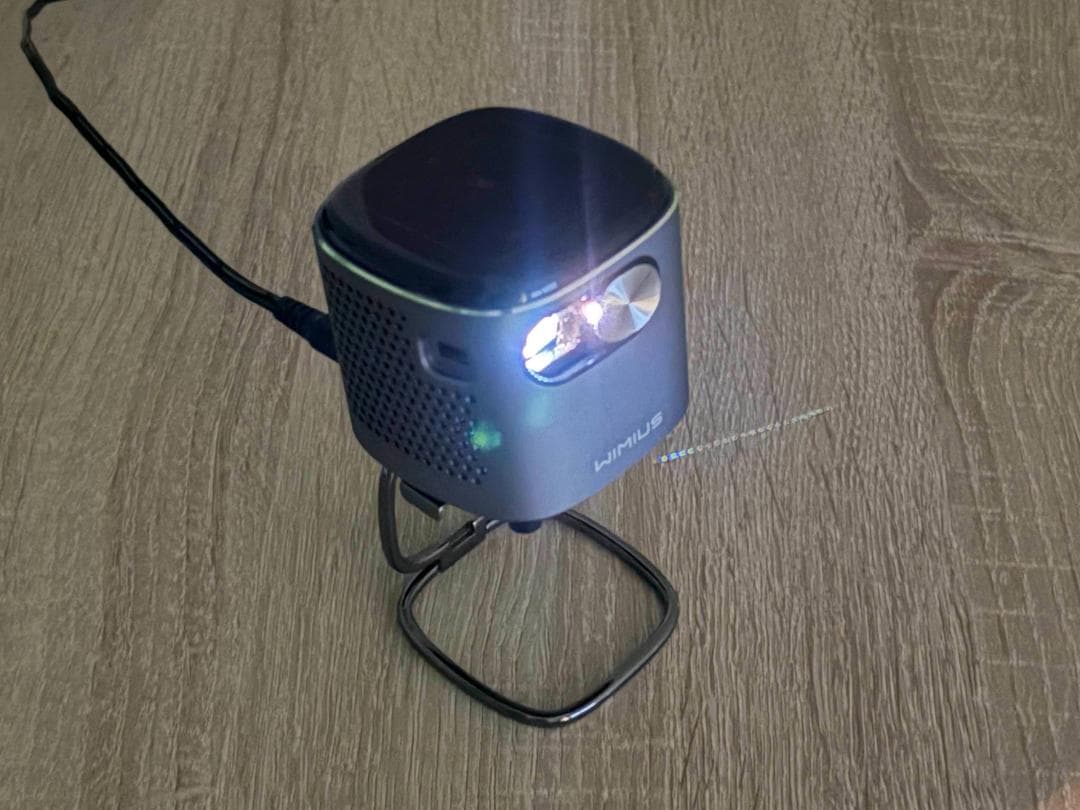 WiMiUS Q2 小型プロジェクター