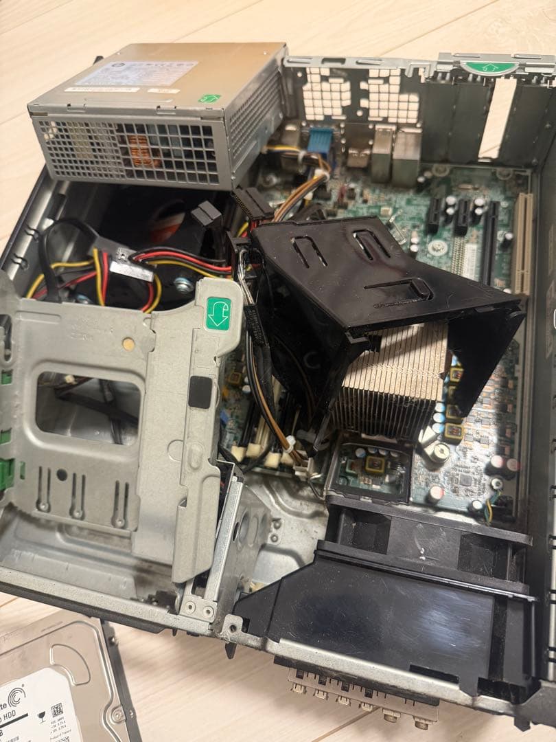 パソコン本体　分解済み
