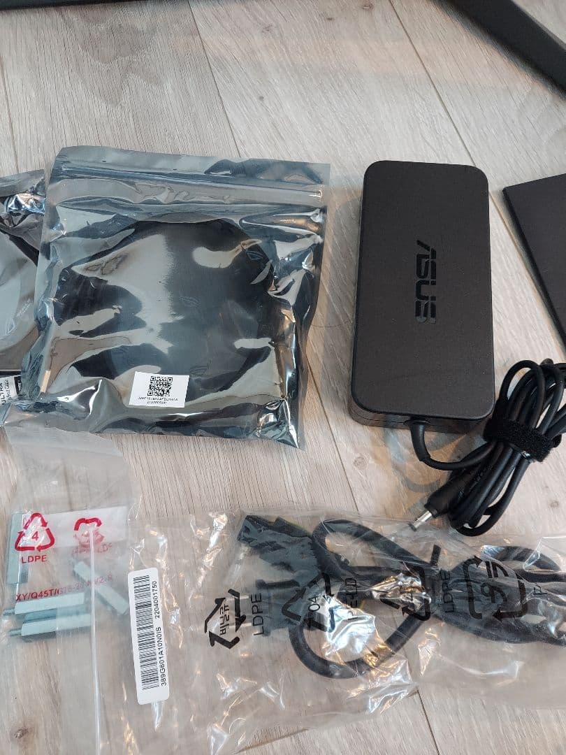 ASUS エイスース　ROGSwift PG32UQ 32インチ