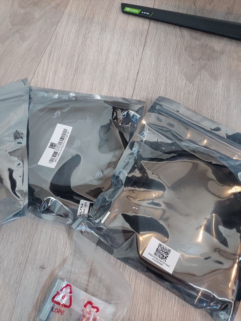 ASUS エイスース　ROGSwift PG32UQ 32インチ