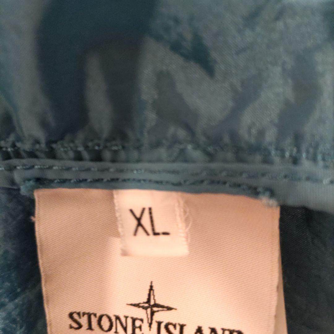 ストーンアイランド フード付きナイロンジャケット　サイズXL