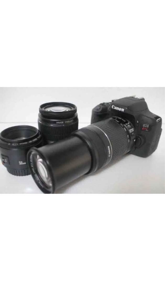 極上品/キャノン/Canon EOS Kiss X8iトリプルレンズセット