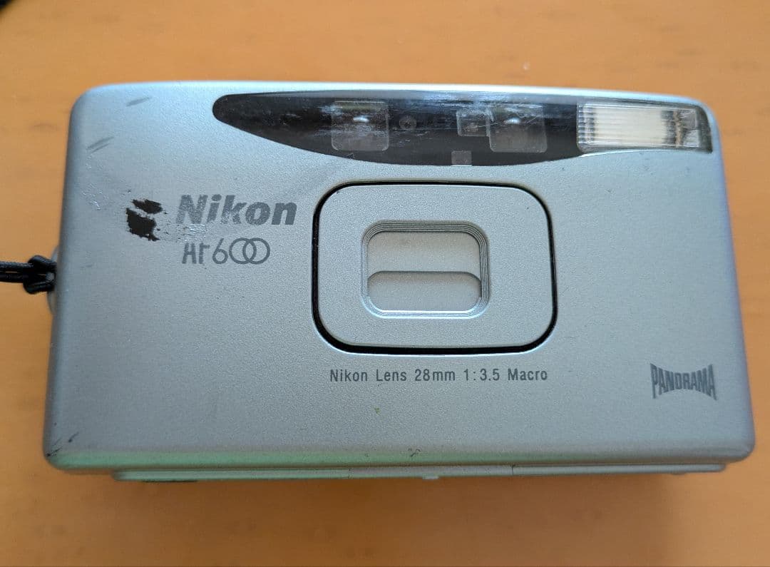 Nikon AF600 コンパクトフィルムカメラ　新品リチウム電池付　動作確認済