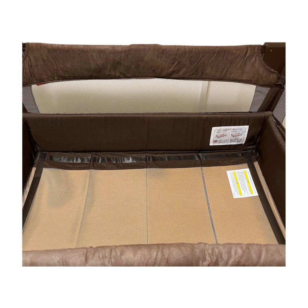 アップリカ　ココネルエアープラス ベビーベッド チョコレートブラウン