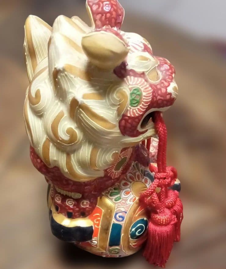 九谷焼　打出の小槌のり獅子
