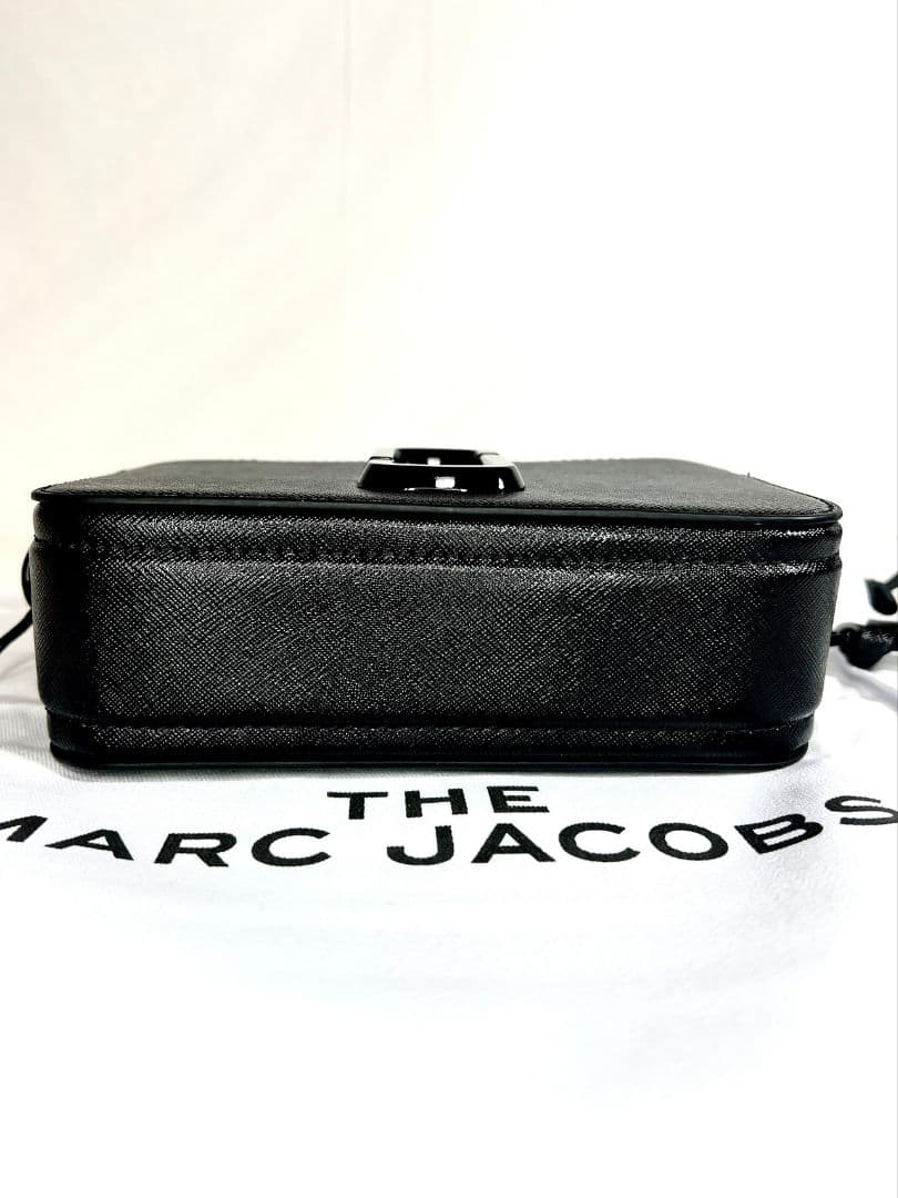MARC JACOBS カメラ ショルダーバッグ ブラック 001