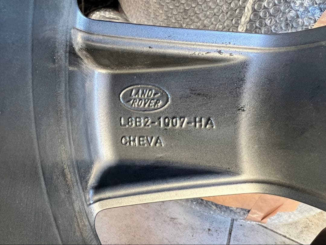 【購入後未使用】現行ディフェンダー純正20インチ＆ノキアンR3 SUV4本セット