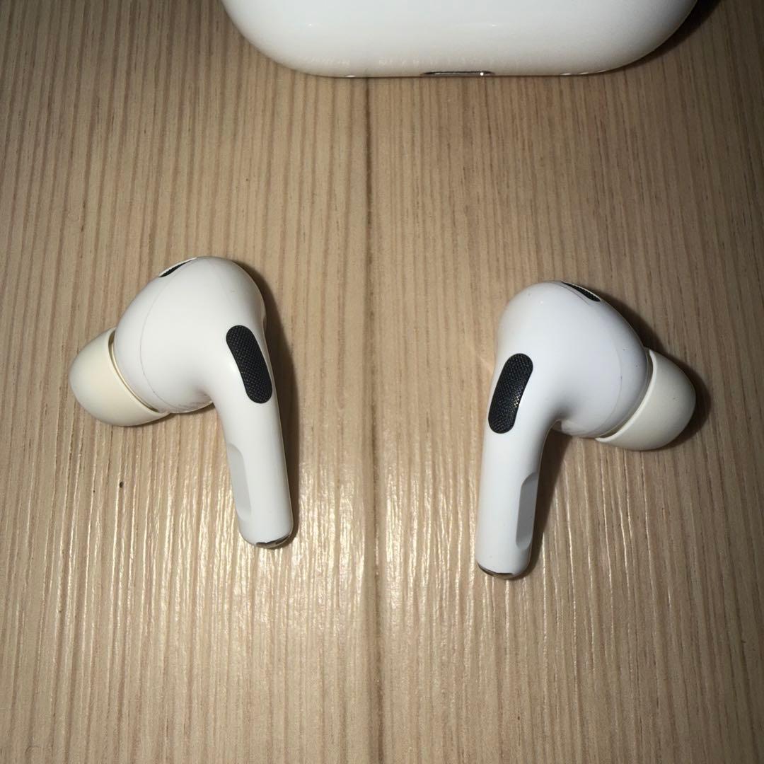 Apple AirPods Pro2 (第二世代)＋ケース付き