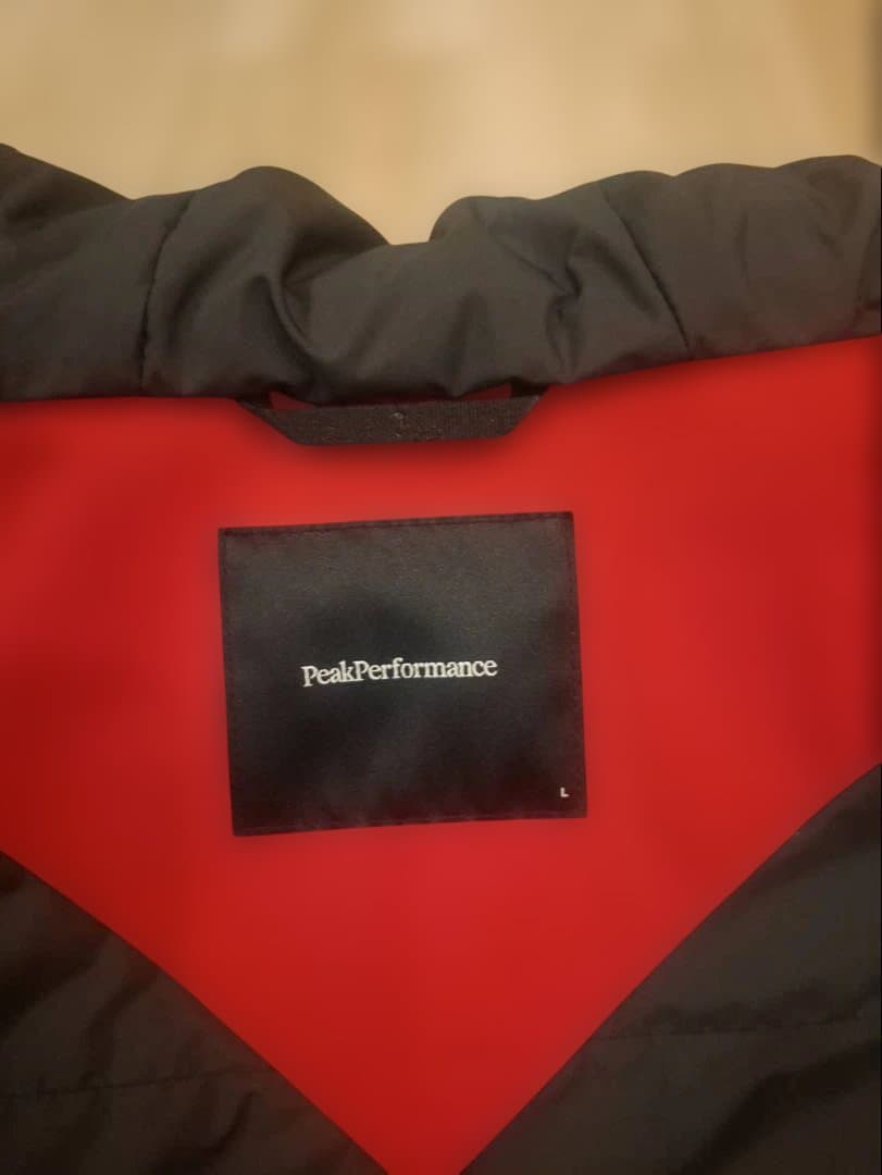peak performance ピークパフォーマンス　ウェア　L size