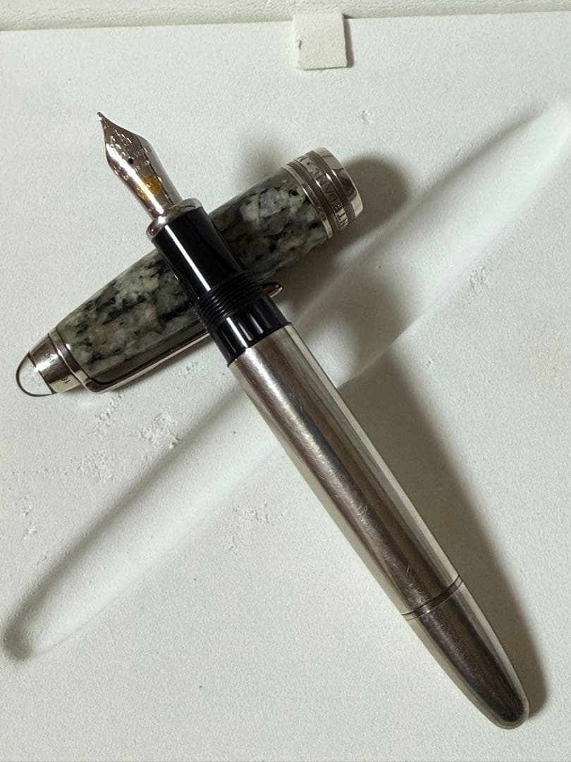 モンブラン 万年筆 100周年記念 マイスターシュテュック グラナイト中古品 F