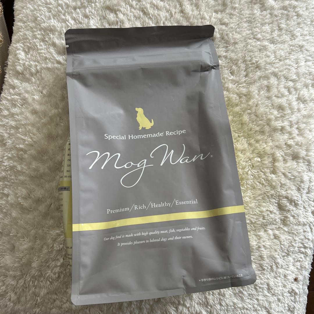 MogWan ドッグフード 1.8Kg✖️3袋　　①