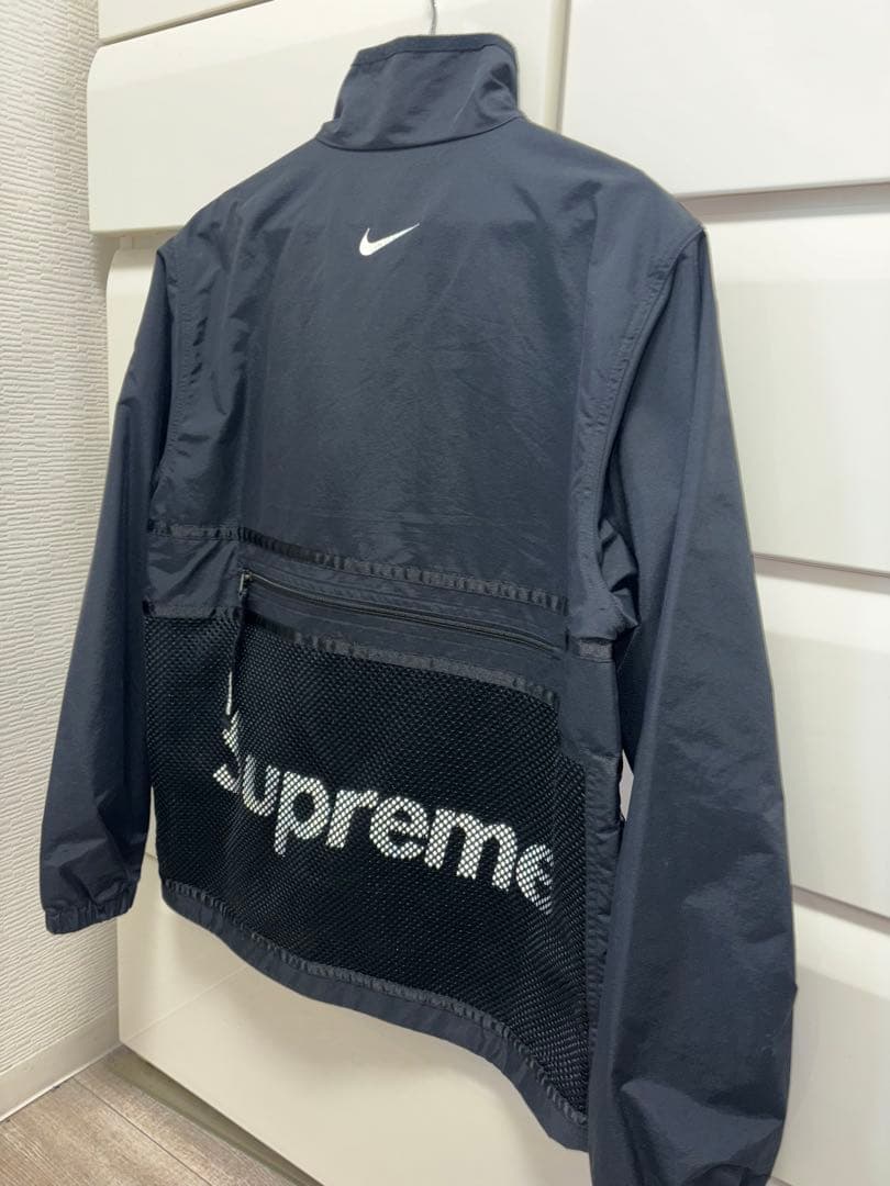 supreme NIKE トラック　ナイロンジャケット