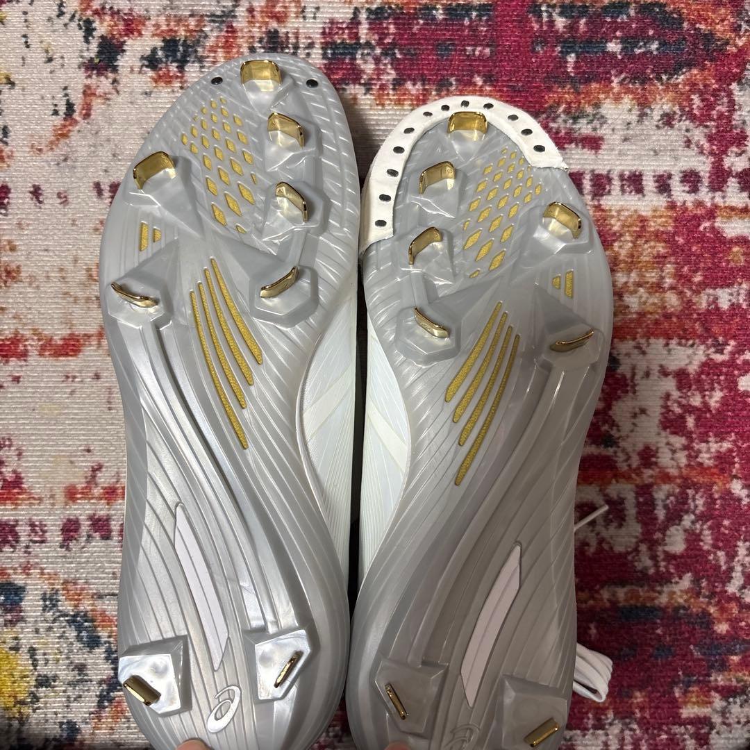 asics ホワイト スパイクシューズ 27cm新品未使用