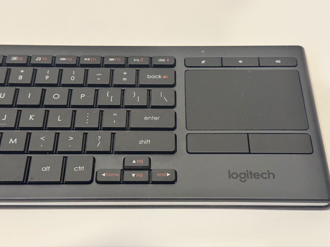 Logitech Media K830 TV ワイヤレスキーボード　英字配列