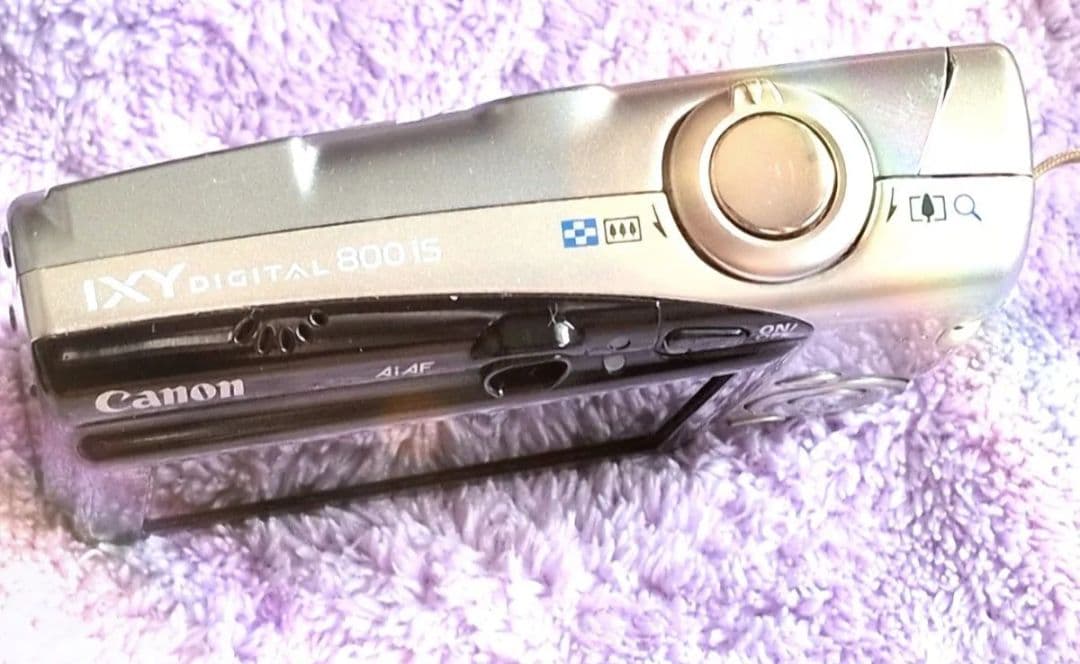 Canon IXY Digital 800 IS デジタルカメラ 充電器付き