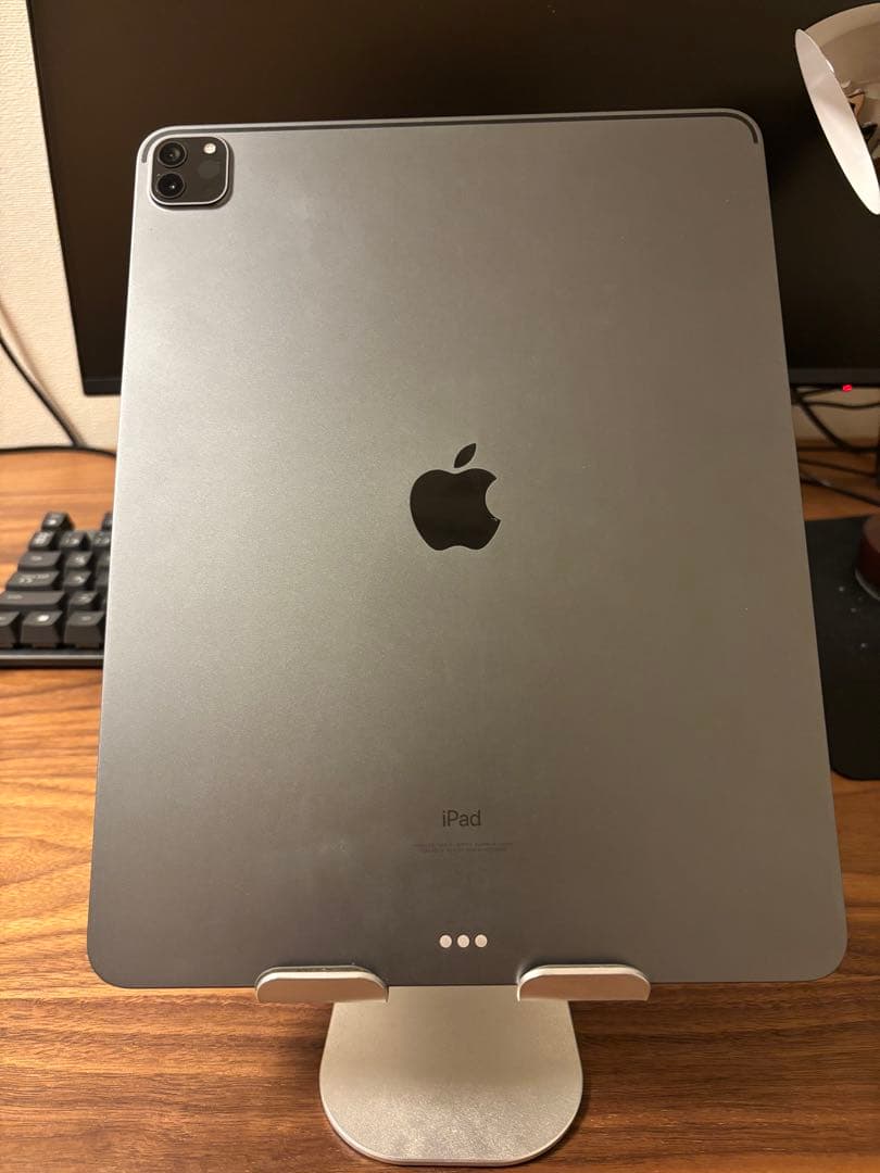 iPad Pro 12.9インチ（第5世代)128GB Wi-Fi モデル　本体