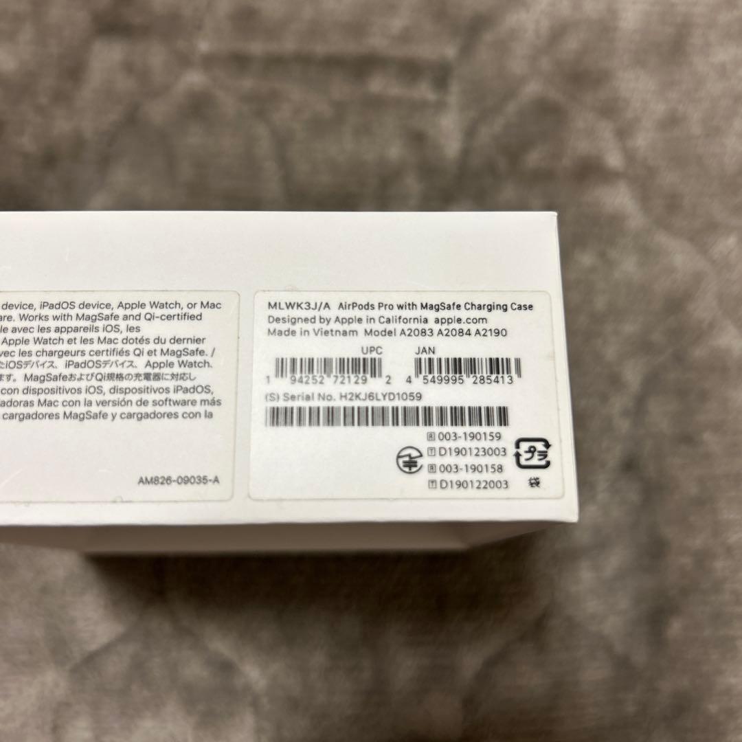 美品 AirPods Pro 第1世代 iFaceシリコンケース付き