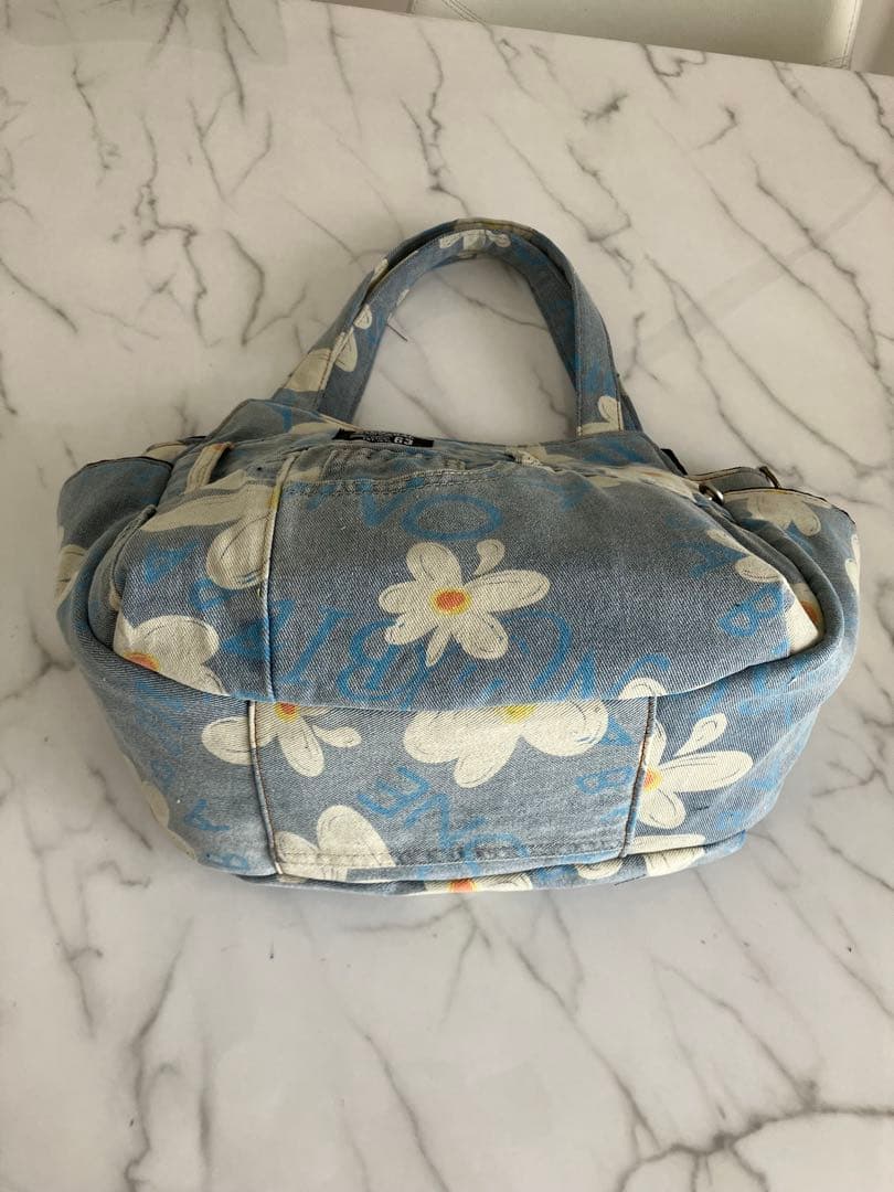 774 ローザ　大きめデニムリメイクバック